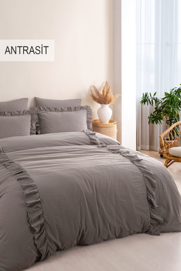Romantica Double Embroidered Duvet Cover Set - Image 3