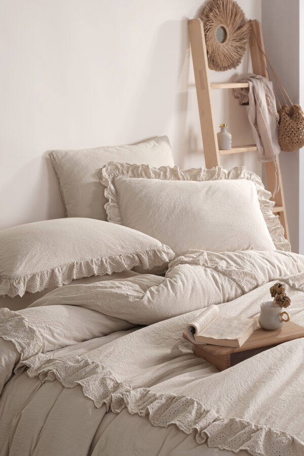 Romantica Double Embroidered Duvet Cover Set - Image 6