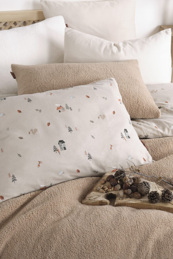 Sherwood Wooden Double Bedspread Set - Image 4