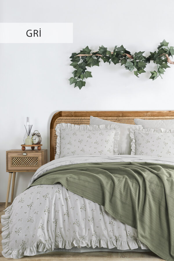 Le Amore Double Duvet Cover Set With Pique - Image 3