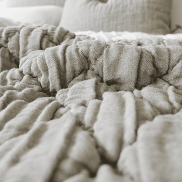 Atlas Bed Cover & Quilt Set - Image 3