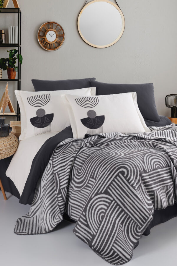 Babil Double Blanket Duvet Cover Set - Image 2