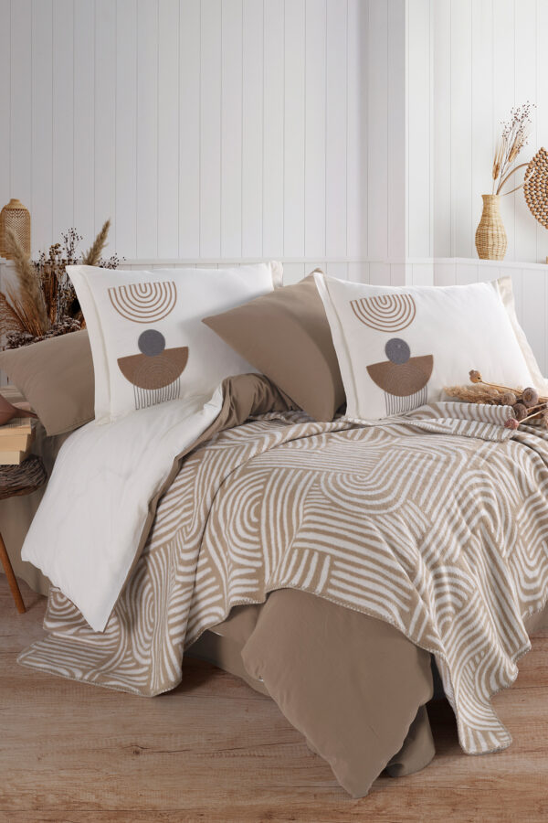 Babil Double Blanket Duvet Cover Set - Image 6