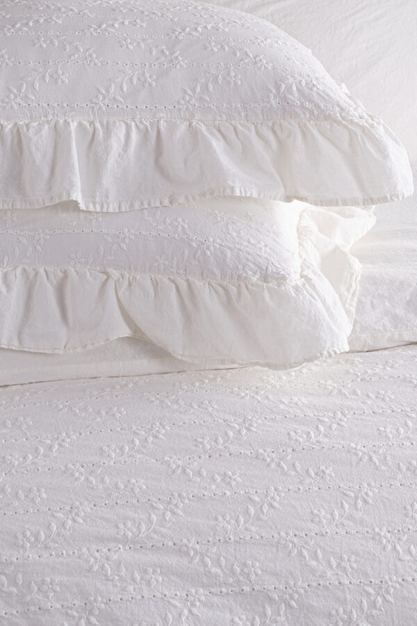 Recital Double Embroidered Duvet Cover Set - Image 4